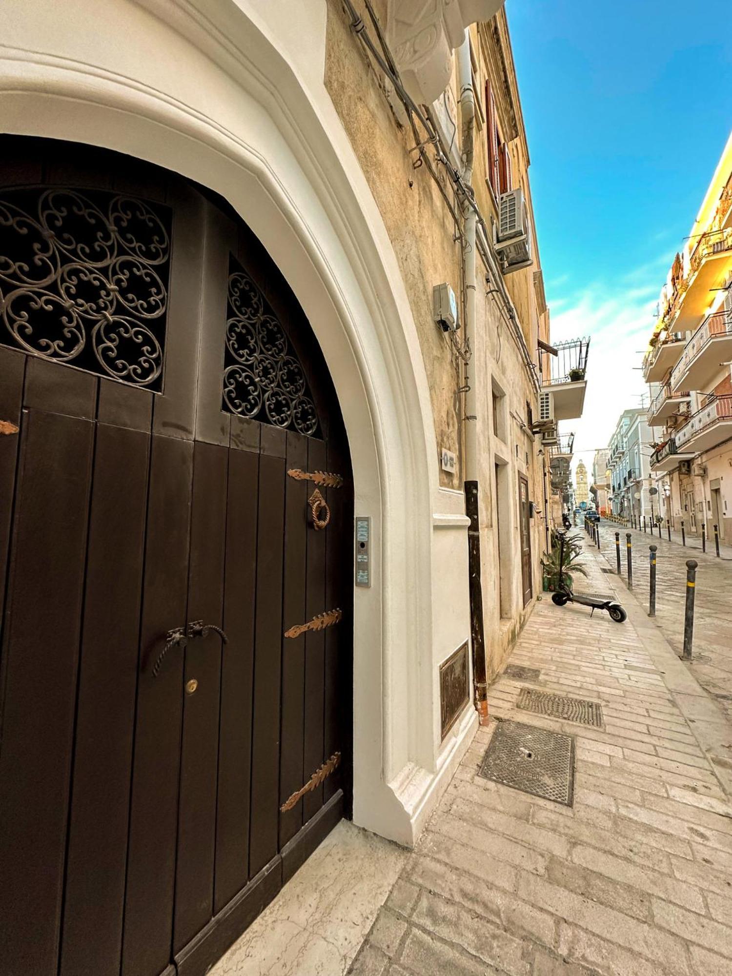 Palazzo Donnamaria Manfredonia Exterior foto